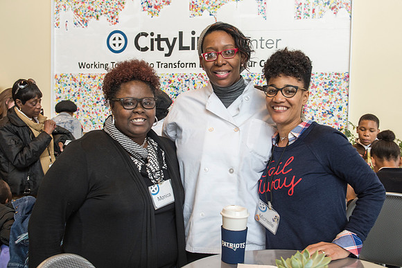 ctylnk17fndlykitchn_grad-4237
